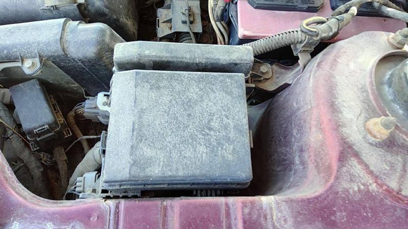 2006 Mitsubishi Galant Engine Fuse Box