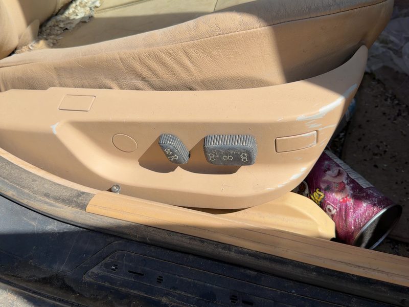2001 BMW 530i Seat Track RH