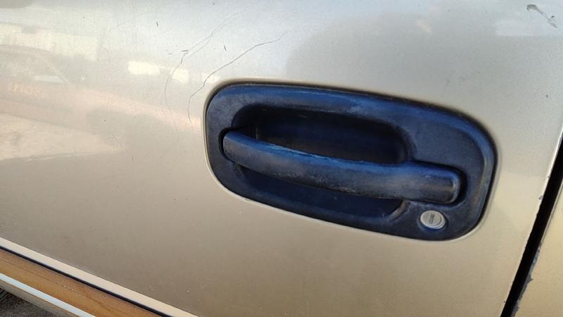 1999-2007 Chevrolet 1500 Silverado Pickup Outside Door Handle LH