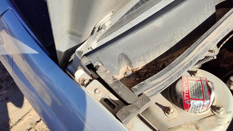 2005-2010 Chevrolet Cobalt Hood Hinge