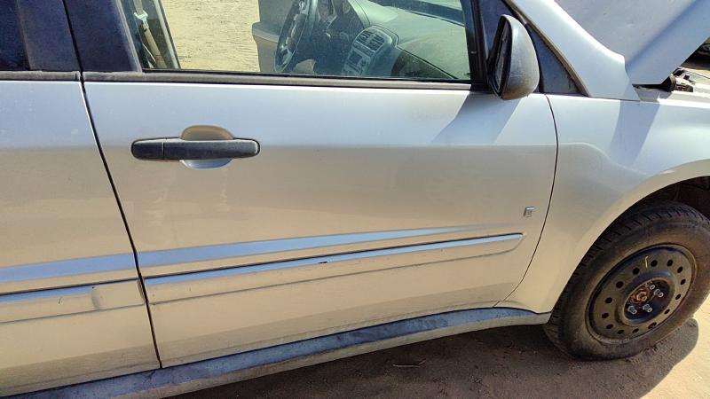 2005-2009 Chevrolet Equinox Front Door RH