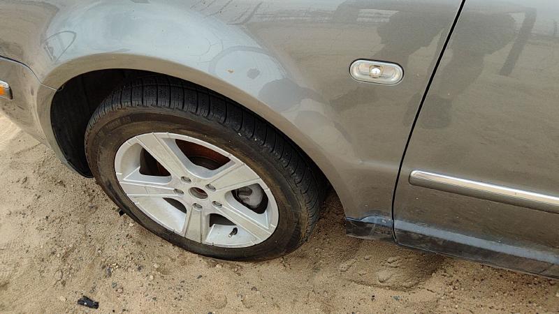 2001-2004 (discontinued) Passat Fender LH