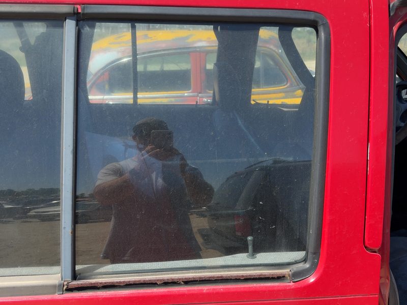 1990-1995 Nissan Pathfinder Rear Door Glass/Window RH