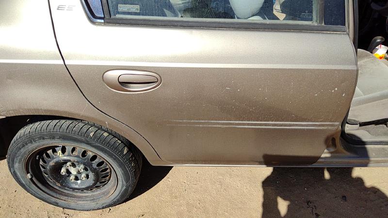 2000-2005 Neon Rear Door RH