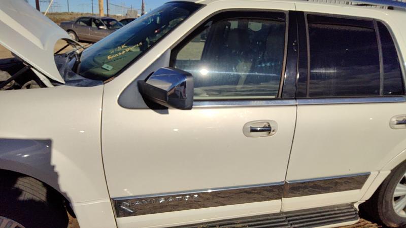2007-2017 Lincoln Navigator Front Door LH