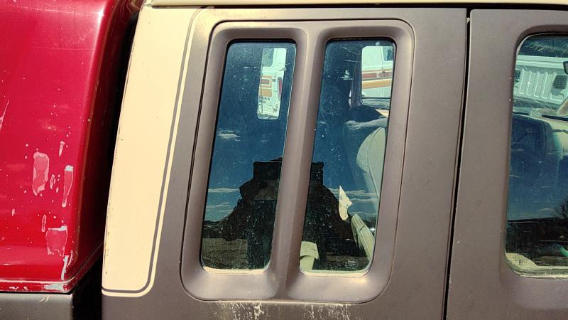 1988 Ford Pickup F150 Series Quarter Panel Moulding RH