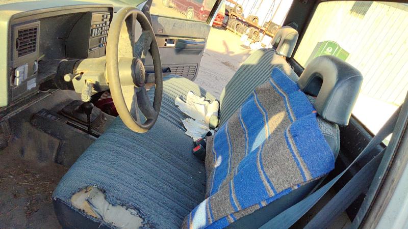 1993 GMC Pickup 2500 Series Front Seat