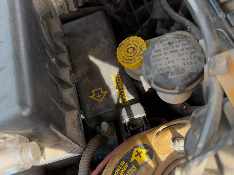 2001-2002 Pt Cruiser Engine Fuse Box