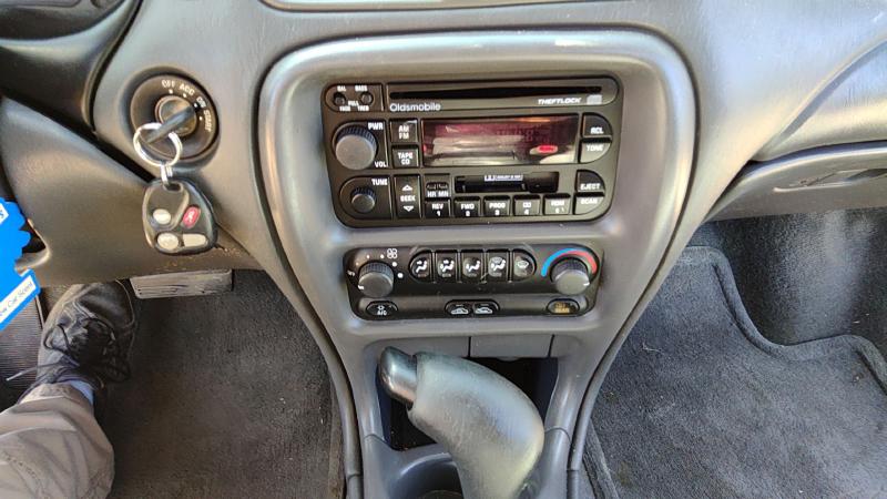 1998-2001 Oldsmobile Intrigue Dash Panel