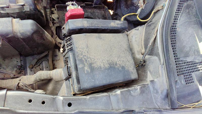 2001-2012 Mitsubishi Endeavor Engine Fuse Box