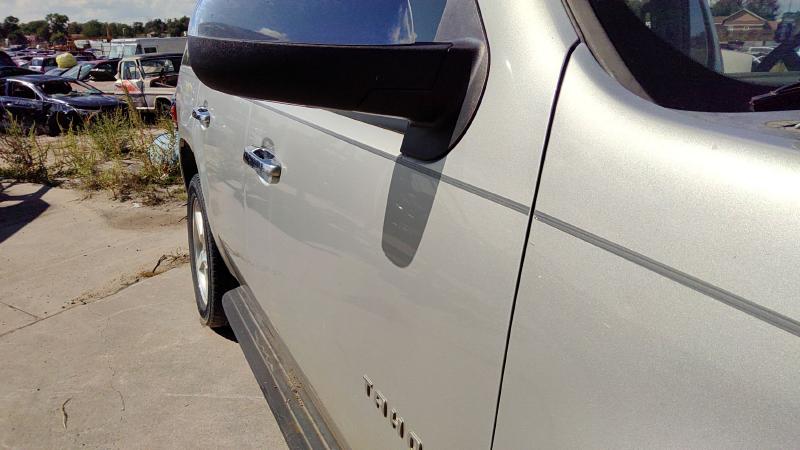 2007-2011 Chevrolet Tahoe Front Door RH