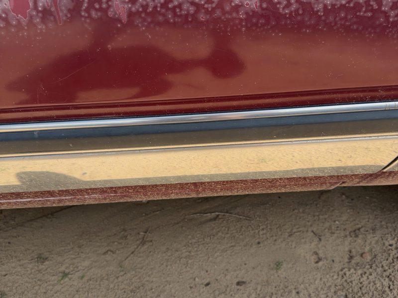 1986 Buick Park Avenue (80&up) Front Door Moulding RH