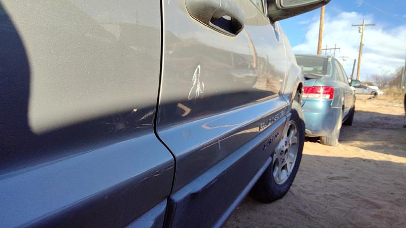 1999-2004 Jeep Grand Cherokee Front Door RH