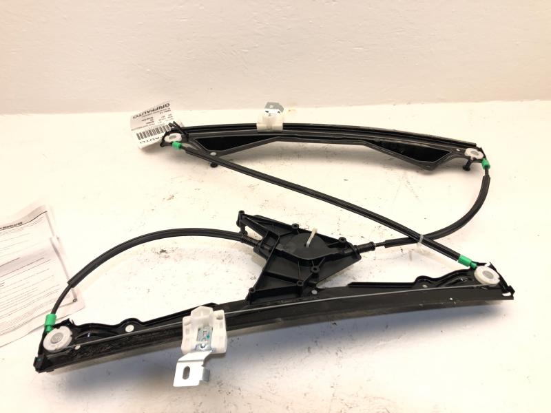 2002-2010 Explorer Front Door Regulator RH