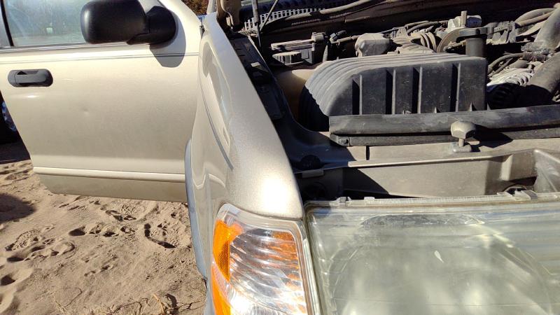 2002-2005 Explorer Fender RH