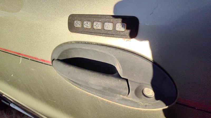 1999-2007 Ford Freestar Outside Door Handle LH