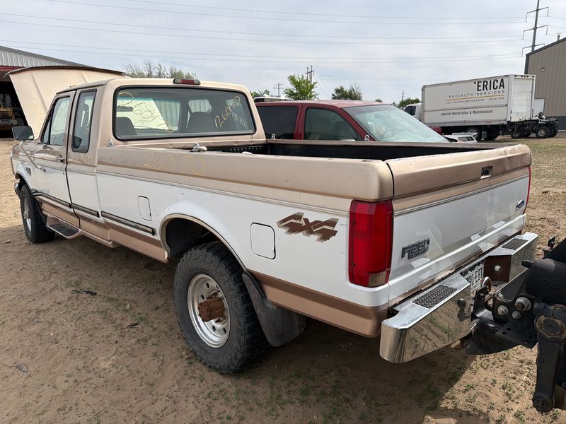 1995-1997 Ford Pickup F250 Series Radiator