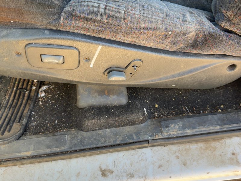 2001 Blazer S10/jimmy S15 Seat Track LH