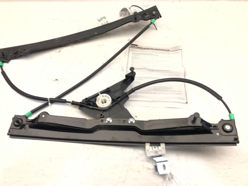 2002-2010 Explorer Front Door Regulator RH