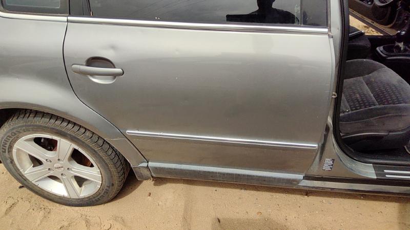 2004-2005 (discontinued) Passat Rear Door RH