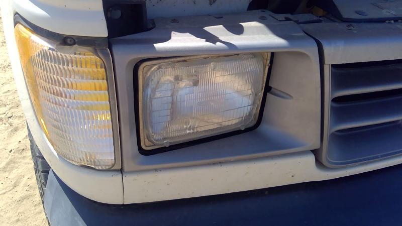 1992-1996 Ford Van E150 Headlight Door RH