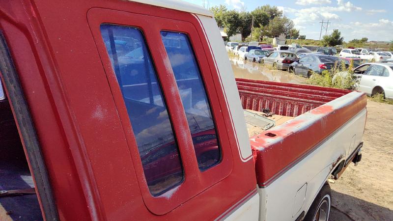 1988 Ford Pickup F150 Series Quarter Panel Moulding LH