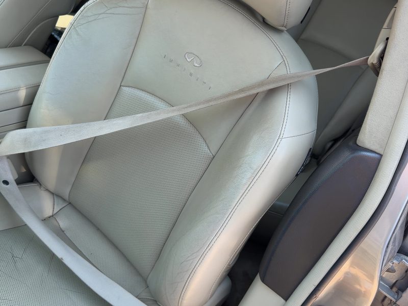 2003-2005 Infiniti FX Series Front Seat Belt LH