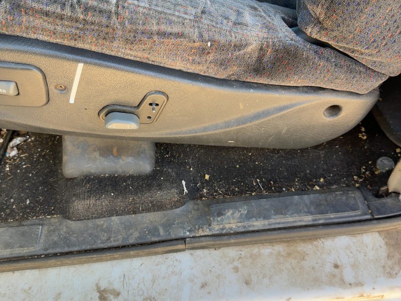 2001 Blazer S10/jimmy S15 Seat Track LH