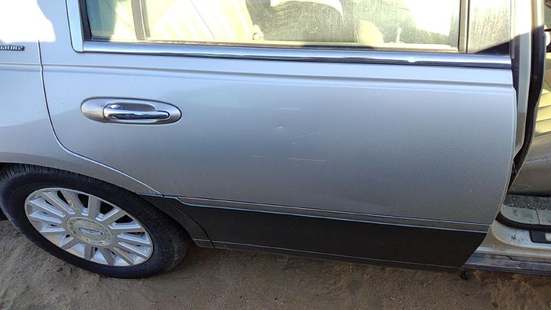 1998-2011 Linc & Town (also See Cont 82 Up) Rear Door RH