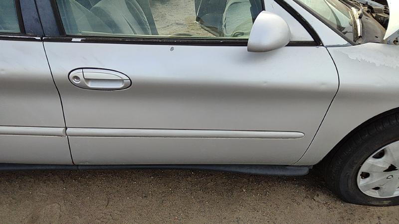 1996-1999 Ford Taurus(see Also Taurus X) Front Door RH