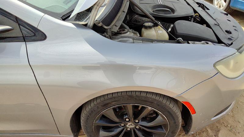 2015-2017 Chrysler 200 Fender RH