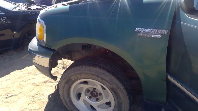 1997-2004 Ford Expedition Fender LH