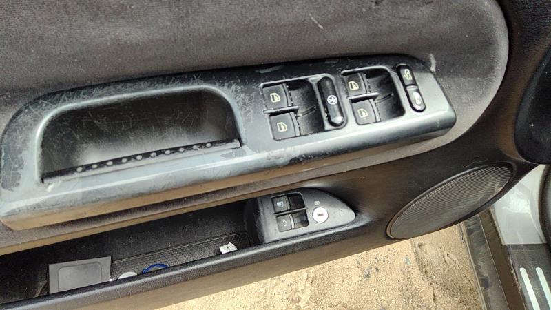 2000-2011 (discontinued) Passat Door Switch Front LH