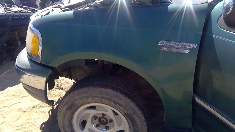 1997-2004 Ford Expedition Fender LH