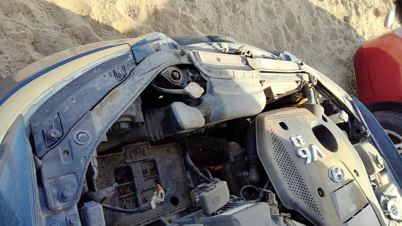 2006-2008 Hyundai Sonata Radiator Support