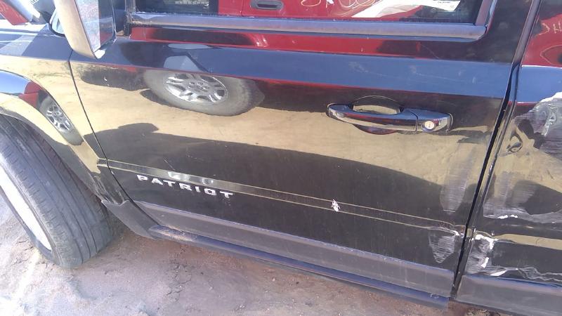 2011-2017 Jeep Patriot Front Door LH