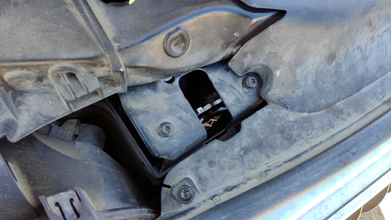 2004-2010 BMW X3 Radiator Support