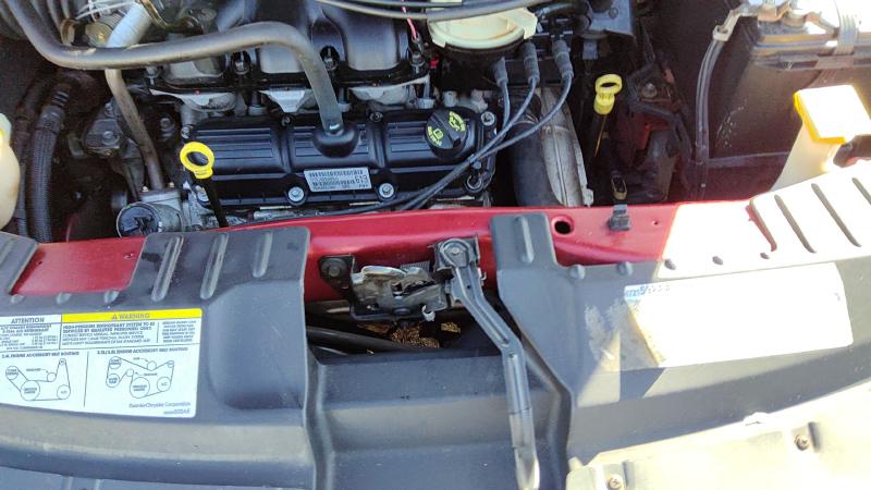 2005-2007 Chrysler Town & Country Radiator Support