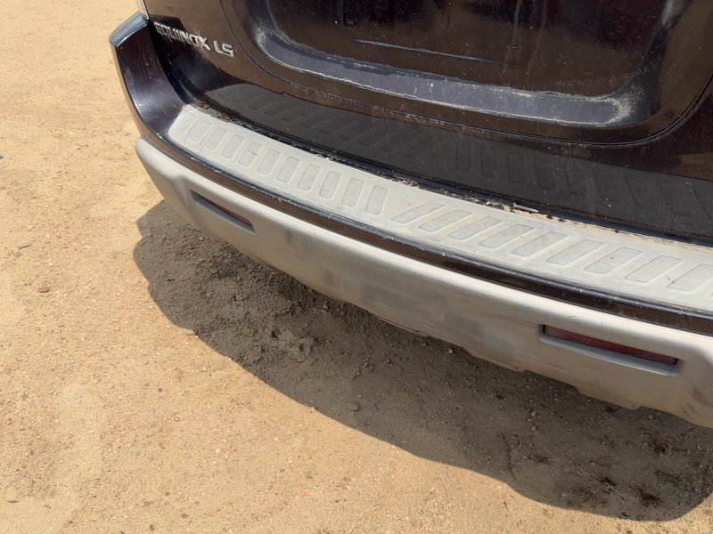 2005-2006 Chevrolet Equinox Rear Bumper Assembly