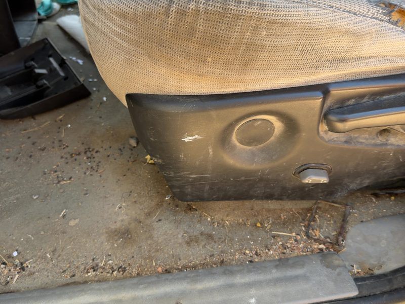 2003 Chevrolet Venture Seat Track LH