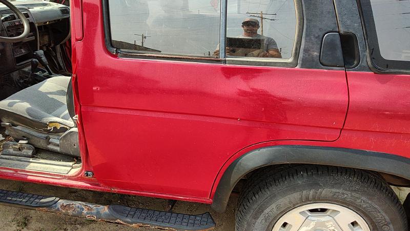 1990-1995 Nissan Pathfinder Rear Door LH