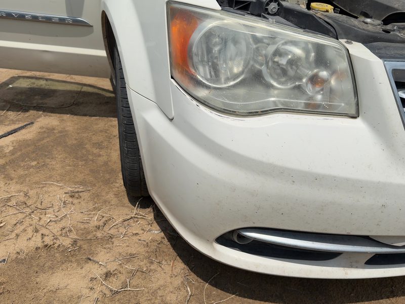 2011-2016 Chrysler Town & Country Front Bumper Assy.