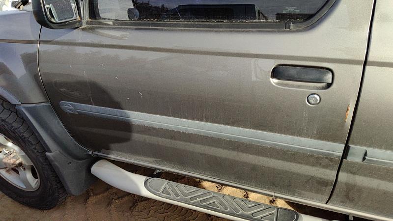 2001-2004 Nissan Xterra Front Door LH