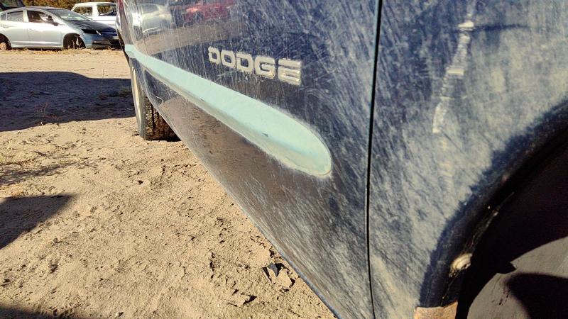 2001-2003 Dodge Caravan Front Door RH