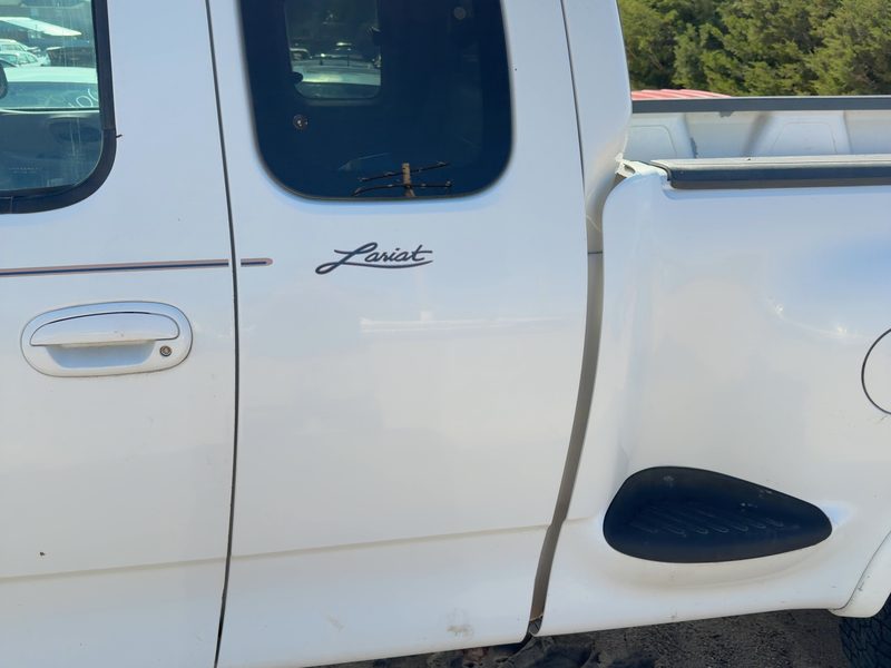 1999-2004 Ford Pickup F150 Series Rear Door LH