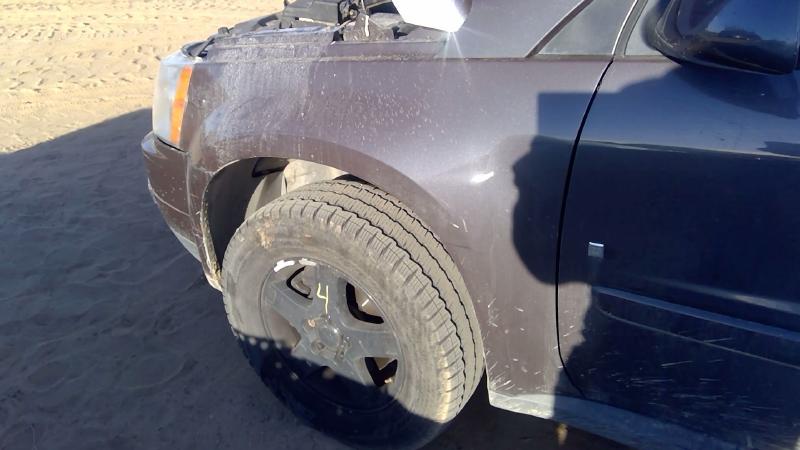 2005-2009 Pontiac Torrent Fender LH