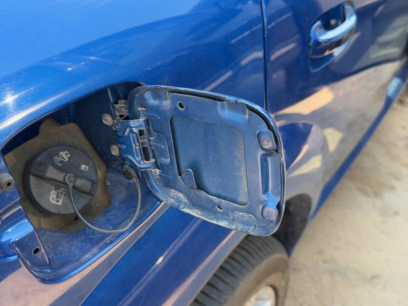 2002-2007 Saturn Vue Fuel Tank Door