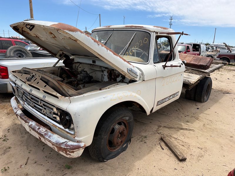 1968 Ford Pickup F350 Series Rear Knuckle/Stub Axle LH