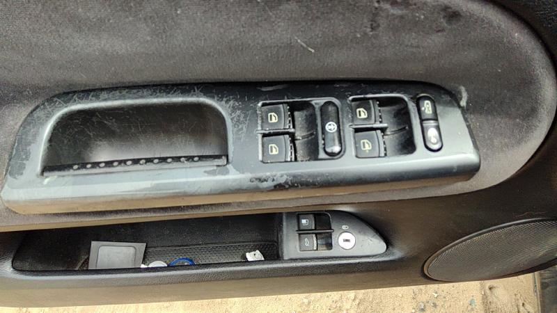 2000-2011 (discontinued) Passat Door Switch Front LH