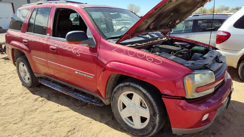 2002-2003 Chevrolet Trail Blazer (113 W.b.) Lower Control Arm Front RH